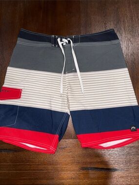Rusty Men's Gray, Navy & Red Colorblock Swim Board Shorts 34